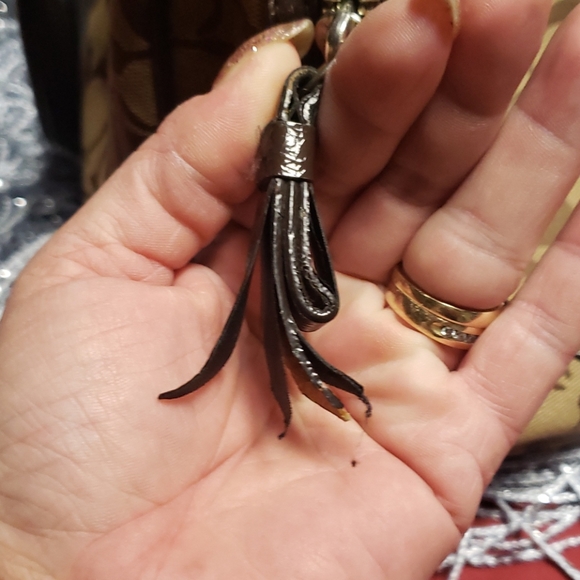 Coach bag. - Picture 7 of 8